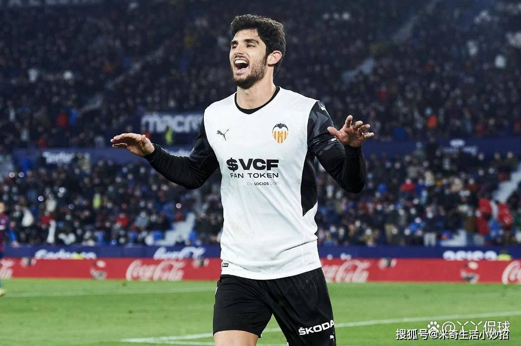 赛后意甲焦点战，瓦伦西亚篮板制胜，悬念犹存，赛程密集仍需轮换的简单介绍-LOL联盟竞猜